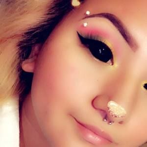 Meet your Posher, Iris